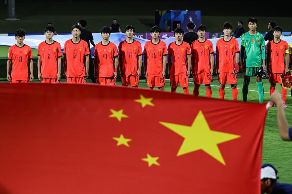 决赛2次送礼 U17国足助教：潘朝伟非关系户 他球商高+像日本球员 | 中国区|球友会|股份有限公司