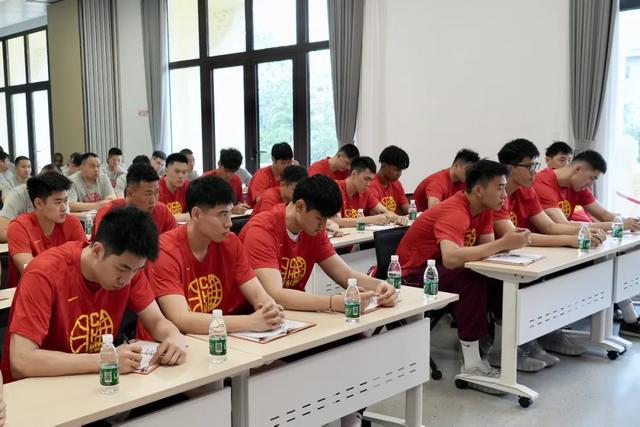 郭士强宣布：中国男篮队长调整 | 中国区|球友会|股份有限公司