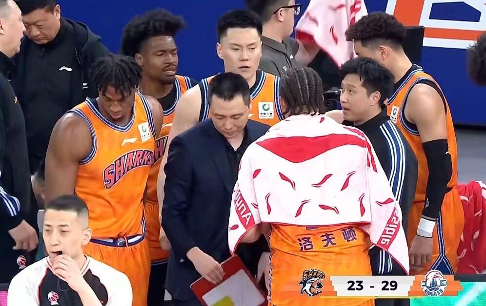 上海男篮200万美元续约古德温 怀特塞德新签约，卢伟爱将赴美特训 | 中国区|球友会|股份有限公司
