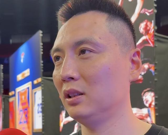 卢伟：球员放假三周至1个月，今年夏天还有很多问题需要打磨 | 中国区|球友会|股份有限公司