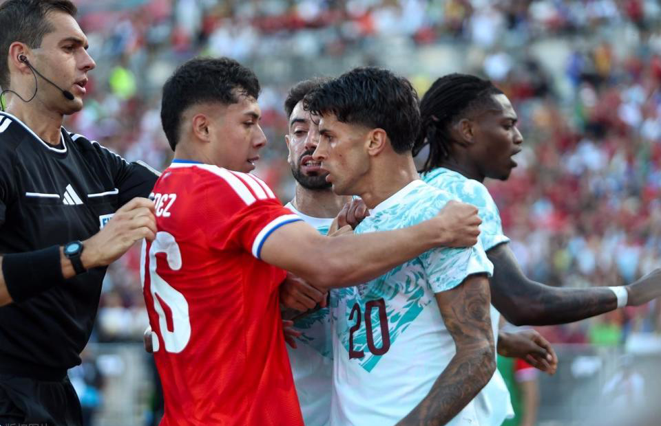 葡萄牙热身赛打架 5000万飞翼5次怒推+拳击对手染红 恐遭FIFA追罚 | 中国区|球友会|股份有限公司