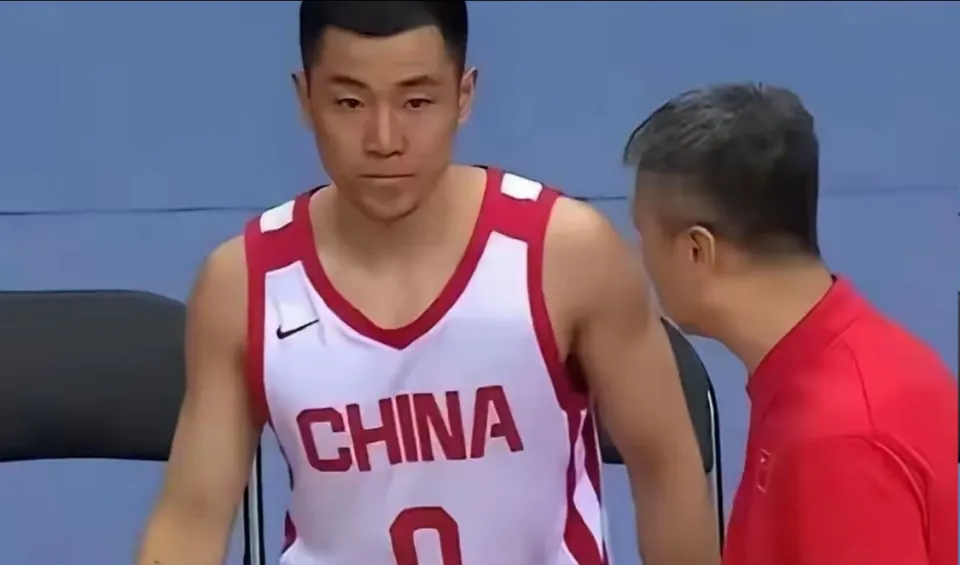 砍全队第二高分，为何仍要挨喷？球迷看出真相：他最不该进国家队 | 中国区|球友会|股份有限公司