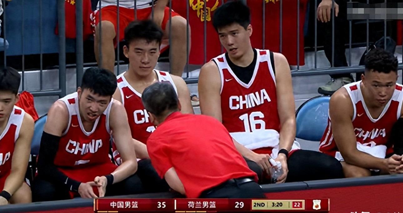 瞎打！运球17秒，媒体人怒批：他一人干废王俊杰、杨瀚森和徐昕 | 中国区|球友会|股份有限公司