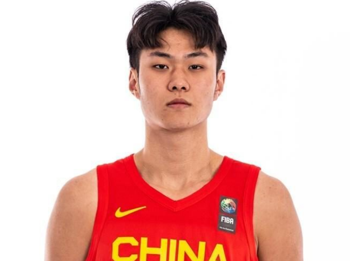 险被NBA选中！国手王浩然进入国王次轮选秀考察名单 曾打爆哈珀 | 中国区|球友会|股份有限公司