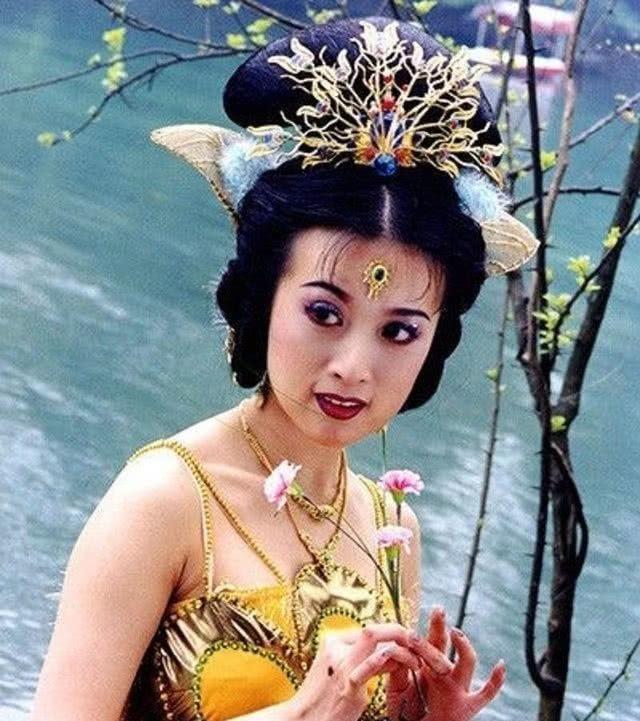 辛纳赛季六进决赛均夺冠,距离费牛当年纪录还差一截!