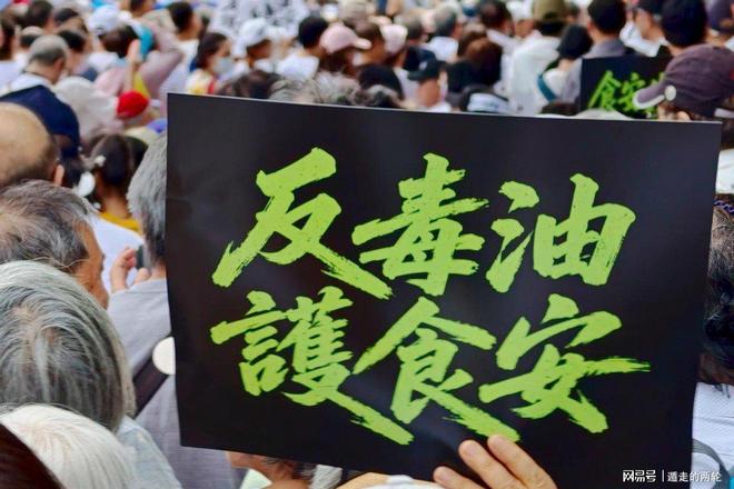 打入关键进球,阿尔瓦雷斯在个人社媒上发图庆祝