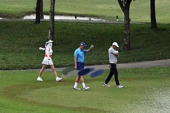 弗拉霍维奇主动示好巴萨,费兰·托雷斯未来成变数