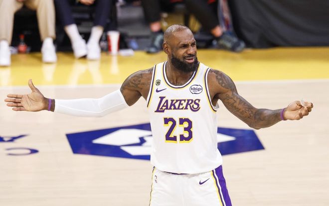 NBA 大变天！詹姆斯狂降 4900 万拿底薪，场均 8 分悍将凭啥捡 64 | 中国区|球友会|股份有限公司
