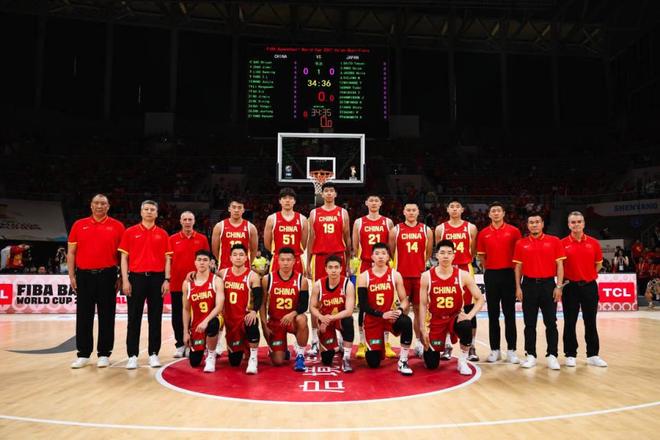 中国男篮只带12人出征韩国：战中国台北成生死战 剩9人回北京训练 | 中国区|球友会|股份有限公司