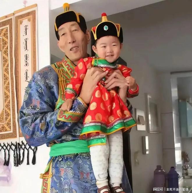 孔萨：踢挪威关键是限制传中，盯防哈兰德全场都不能松懈
