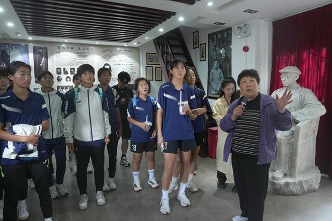 姆巴佩:我没受伤,更衣室见到阿什拉夫时会更难过