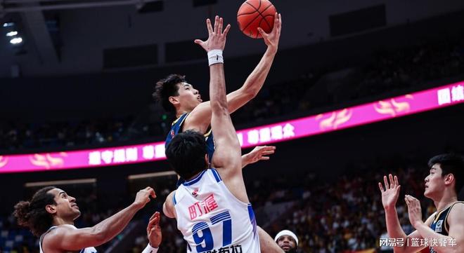 CBA积分榜最新排名出炉！广东15大逆转杀回第3：上海第1辽宁第9 | 中国区|球友会|股份有限公司
