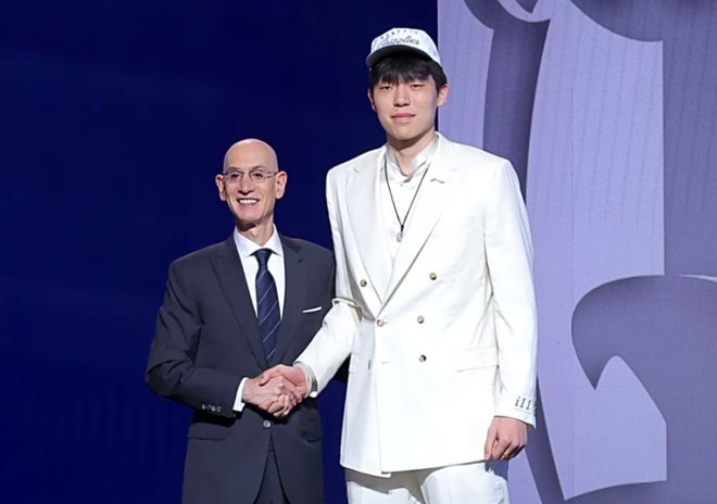美媒重排2025年选秀：杨瀚森掉出首轮 弗拉格状元克努佩尔榜眼 | 中国区|球友会|股份有限公司