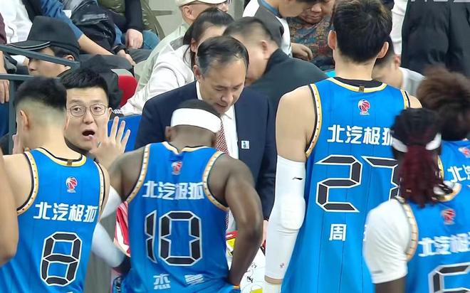 CBA快讯！北京男篮接近签约布朗，赵柏清签约日本球队，山西签约14+6后卫 | 中国区|球友会|股份有限公司
