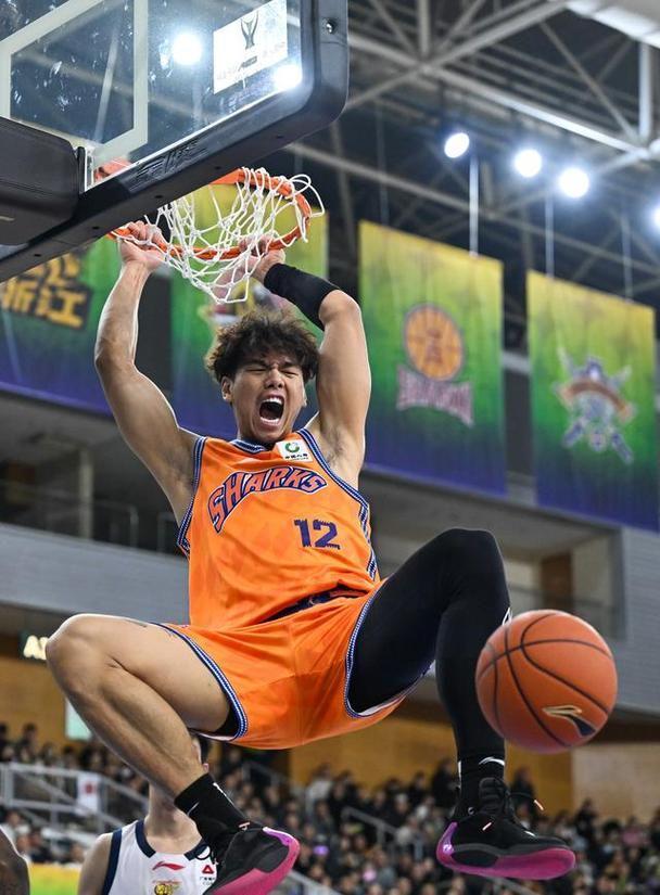 签了签了!放弃5年3.03亿!NBA史诗级降薪达成