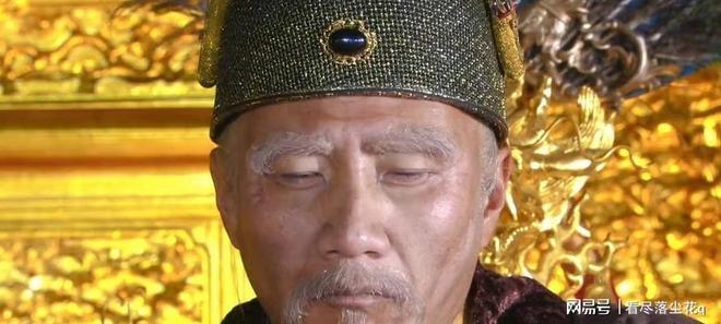 东西方毒奶双双失灵!法国完胜摩洛哥,姆巴佩创下世界杯新纪录