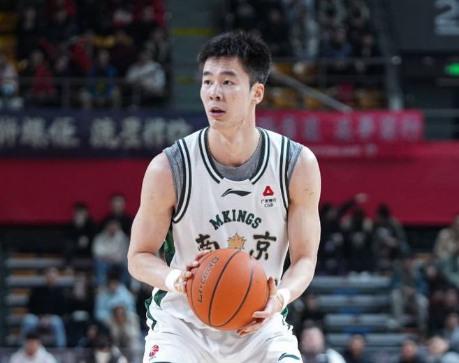 3年1800万！同曦完成3年满额顶薪续约郭昊文 再次冲NBA失败回归 | 中国区|球友会|股份有限公司