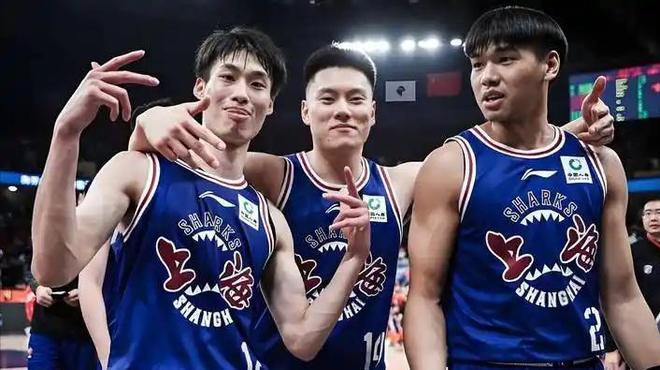差价40万果断放人！上海男篮锁定古德温，山西豪掷9位数抢胡金秋 | 中国区|球友会|股份有限公司