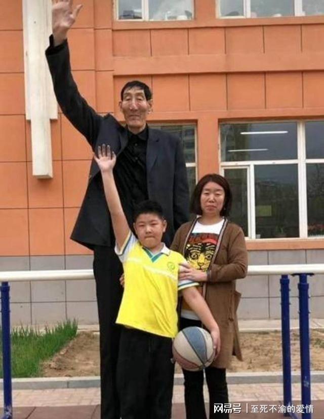 青春护航绿茵场 70名“志愿红倾力服务“闽超”联赛