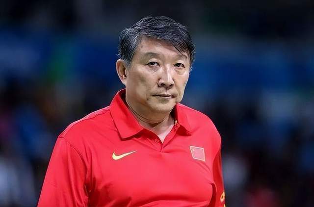 杨舒予队长被免，李月汝丢护照，名记曝女篮内部矛盾大，波及李梦 | 中国区|球友会|股份有限公司