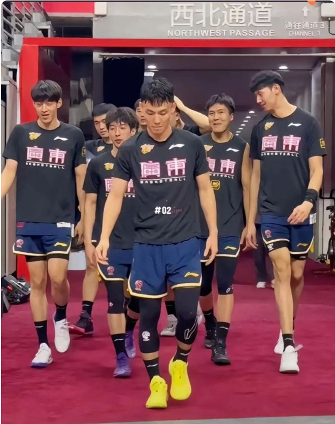 CBA速递，广东有喜有忧，新疆欲签183cm豪斯，广厦主帅变动！ | 中国区|球友会|股份有限公司